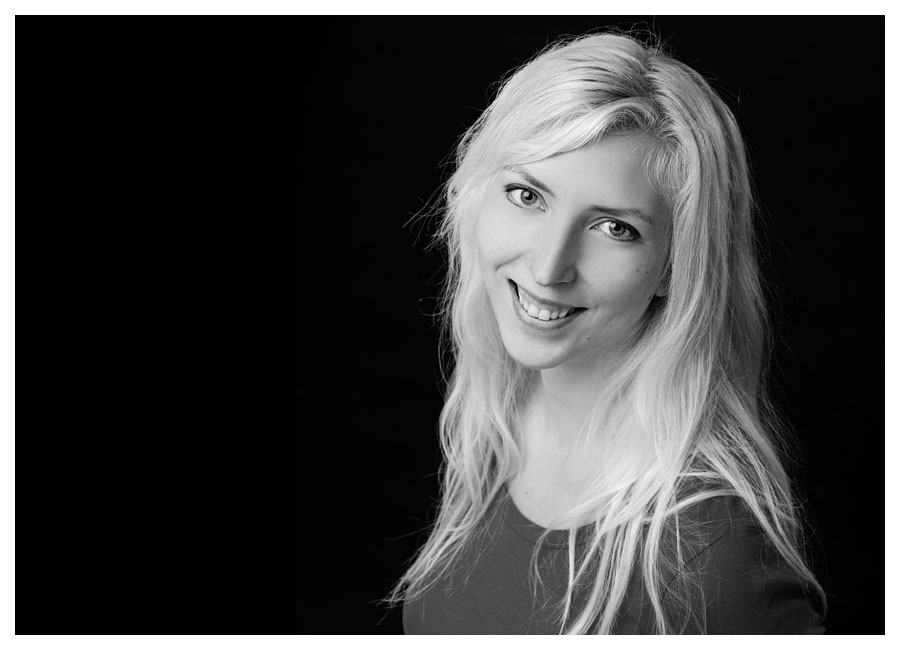 Porträttfotografering, författarporträtt Hedvig Andersson. Fotograf Stefan Tell Porträttfotografering, författarporträtt Hedvig Andersson. Fotograf Stefan Tell