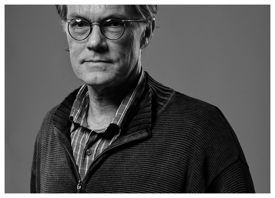 Porträttfotografering författarporträtt Sven Nordqvist. Fotograf Stefan Tell Porträttfotografering författarporträtt Sven Nordqvist. Fotograf Stefan Tell